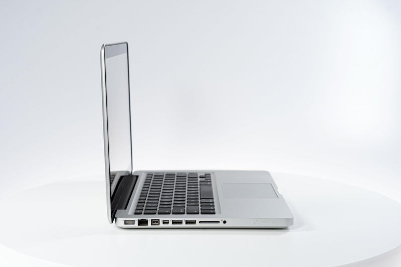 Apple MacBook Pro (13 pulgadas, finales de 2011), 2,8 GHz, i7-2640M, 8 GB de RAM, SSD de 512 GB (plateado)