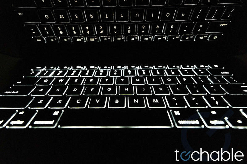 MacBook Pro (mediados de 2015) de 15 pulgadas, procesador Core i7 (IG) de 2,5 GHz, 16 GB de RAM, SSD de 256 GB 