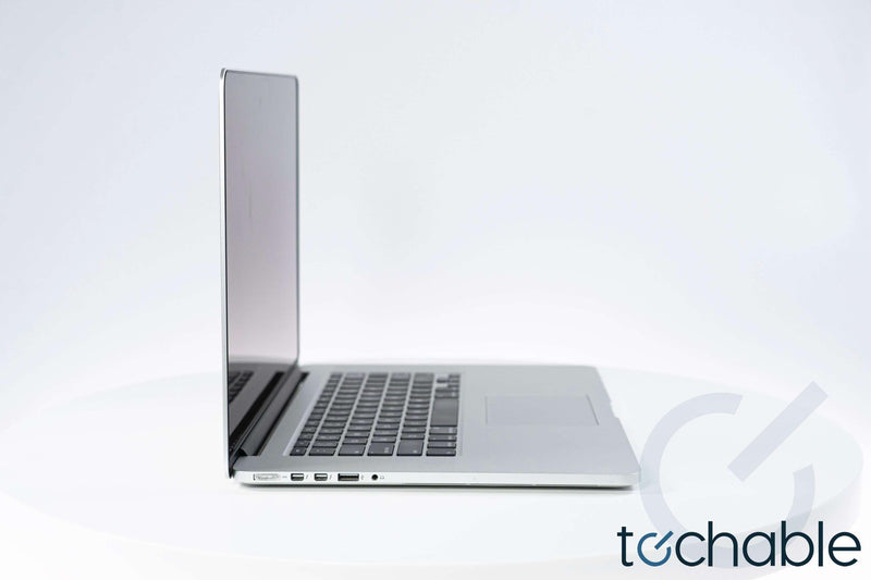 MacBook Pro (mediados de 2015) de 15 pulgadas, Core i7 (IG) de 2,2 GHz, 16 GB de RAM 