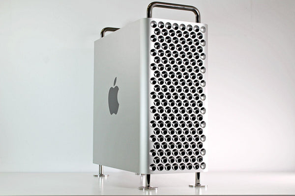 Apple Mac Pro 2019: procesador Intel Xeon W de 2,7 GHz, 768 GB de RAM, SSD de 4 TB, AMD Radeon Pro Vega II (32 GB), color plateado. Incluye teclado y mouse Apple