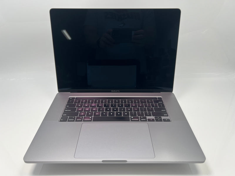 MacBook Pro (2019) 16 pulgadas - 2,4 GHz Core i9 - 5600M - 64 GB - SSD de 8 TB - Gris espacial