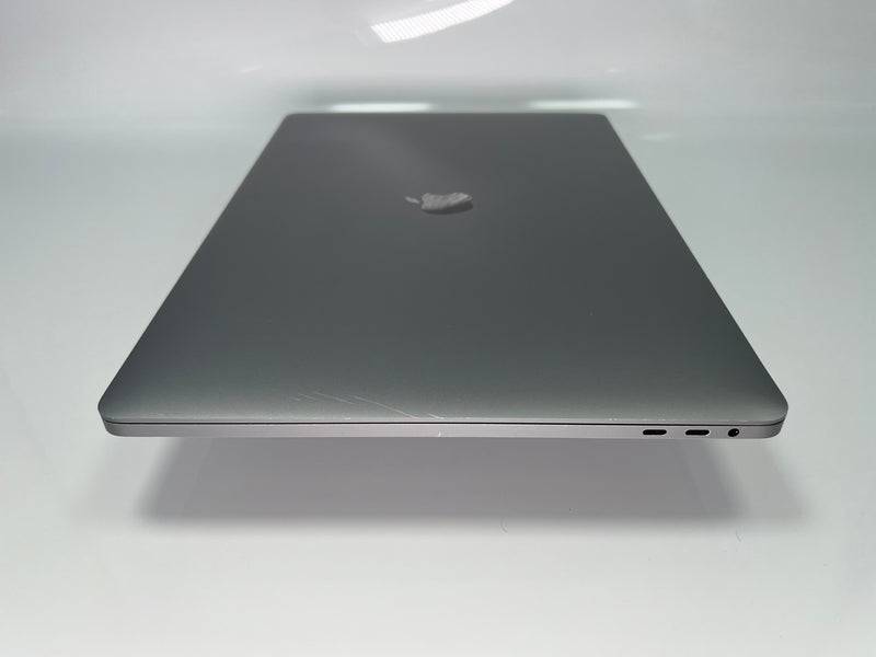 MacBook Pro (2019) 16 pulgadas - 2,4 GHz Core i9 - 5500M - 32 GB - SSD de 2 TB - Buen estado - Gris espacial