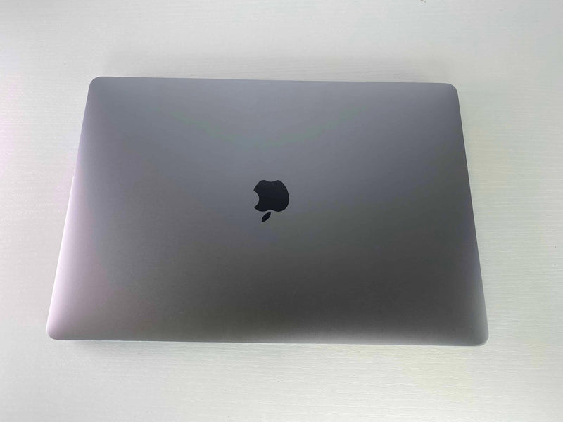 Apple MacBook Pro (15 pulgadas, 2018) 2,8 GHz i7 16 GB RAM 512 GB SSD GPU AMD 555X