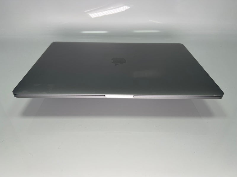 MacBook Pro (2019) 15 pulgadas - Core i9 de 2,3 GHz - 560X - 16 GB de RAM - SSD de 512 GB - Teclado chino