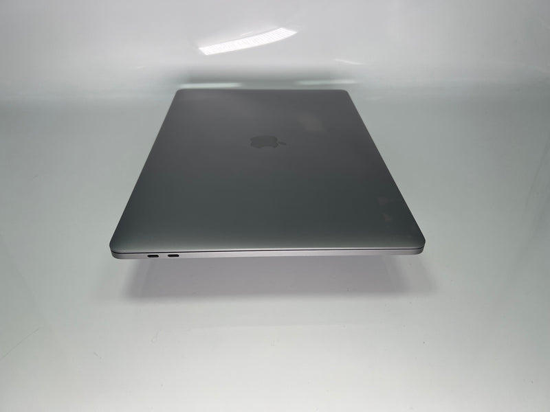 MacBook Pro (2019) 15 pulgadas - Core i9 de 2,3 GHz - 560X - 16 GB de RAM - SSD de 512 GB - Teclado chino