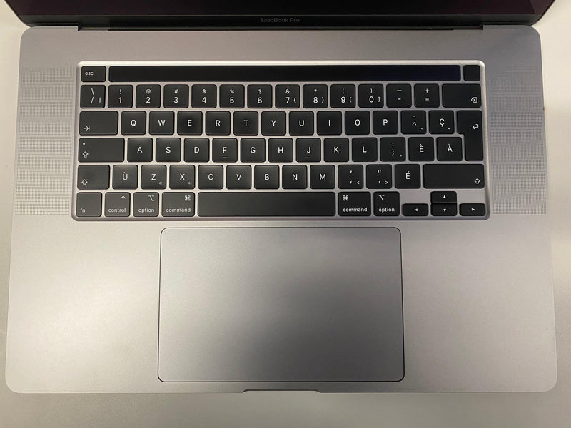 MacBook Pro (2019) 16 pulgadas - 2,4 GHz Core i9 - 5500M - 32 GB RAM - 2 TB SSD - Teclado francés Batería como nueva