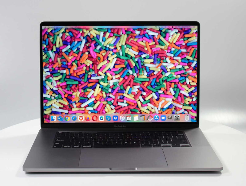 MacBook Pro (2019) 16 pulgadas - 2,4 GHz Core i9 - 5500M - 32 GB - SSD de 2 TB - Gris espacial