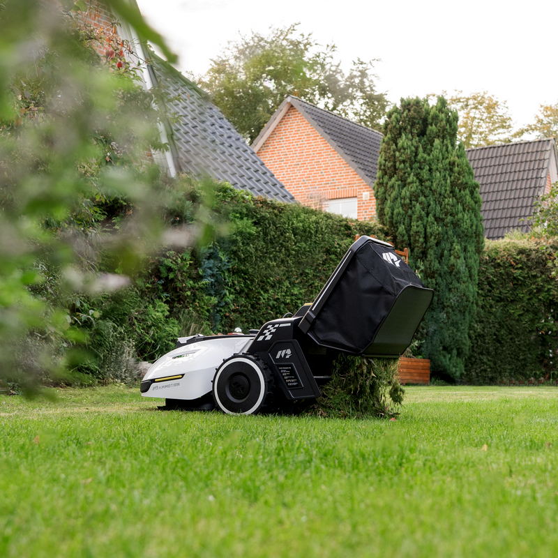 Mammotion YUKA Robot Lawn Mower