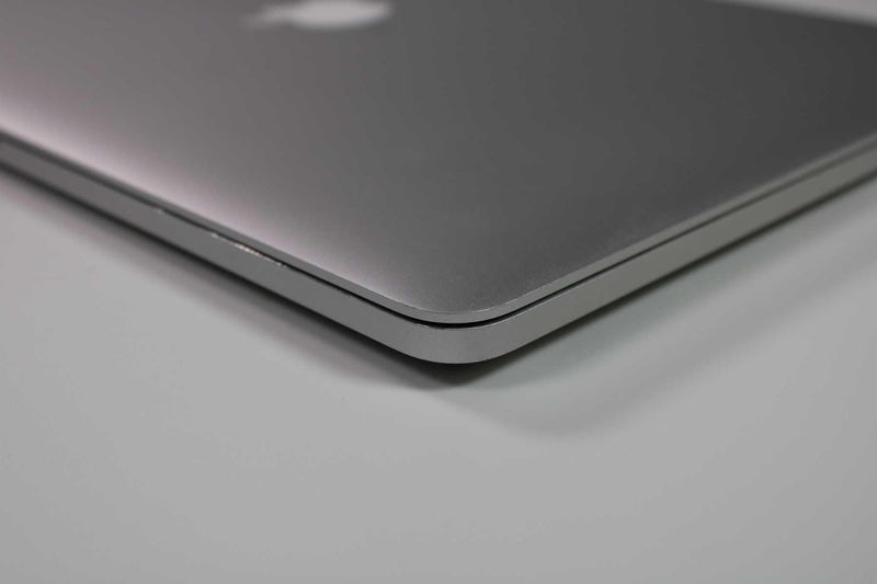 Apple MacBook Pro 15 pulgadas 2013 2.8 GHz Core i7 16 GB RAM GPU dual (especial por desgaste) 