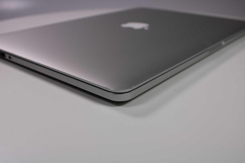 Apple MacBook Pro 15 pulgadas 2013 2.8 GHz Core i7 16 GB RAM GPU dual (especial por desgaste) 