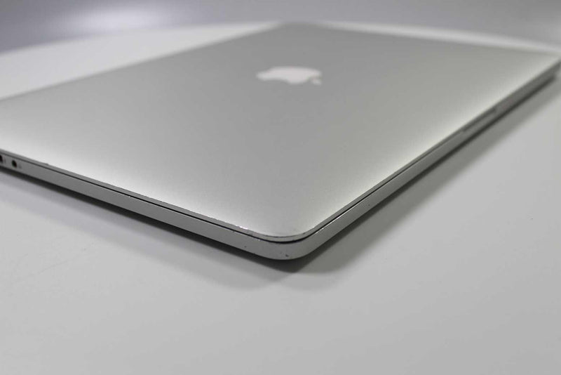 Apple MacBook Pro 15 pulgadas 2013 2.8 GHz Core i7 16 GB RAM GPU dual (especial por desgaste) 