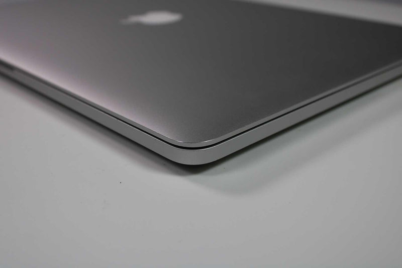 Apple MacBook Pro 15 pulgadas 2013 2.8 GHz Core i7 16 GB RAM GPU dual (especial por desgaste) 