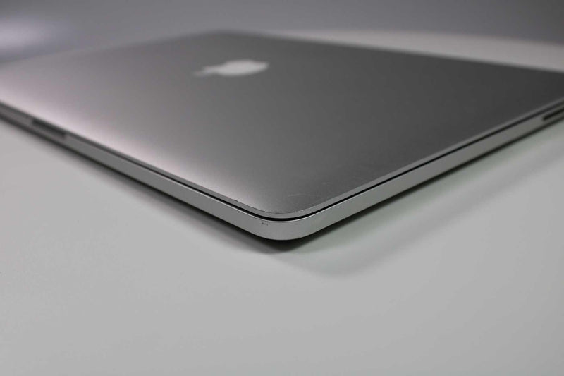 Apple MacBook Pro 15 pulgadas 2013 2.8 GHz Core i7 16 GB RAM GPU dual (especial por desgaste) 