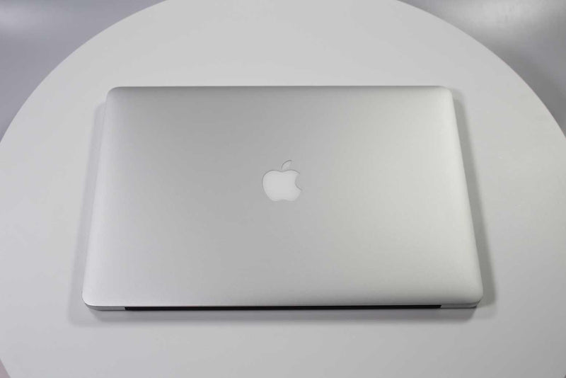 Apple MacBook Pro 15 pulgadas 2014 2.5 GHz Core i7 15" 16 GB RAM Tarjeta gráfica dual (especial por desgaste)