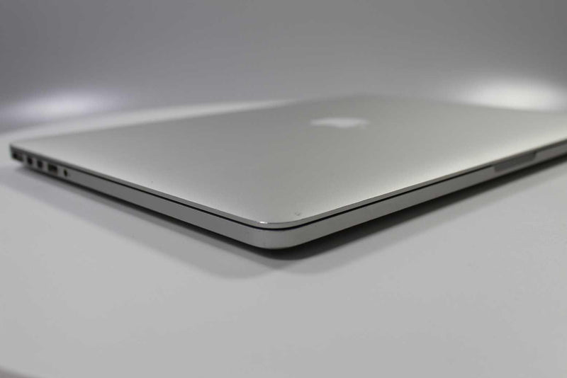 Apple MacBook Pro 15 pulgadas 2014 2.5 GHz Core i7 15" 16 GB RAM Tarjeta gráfica dual (especial por desgaste) 