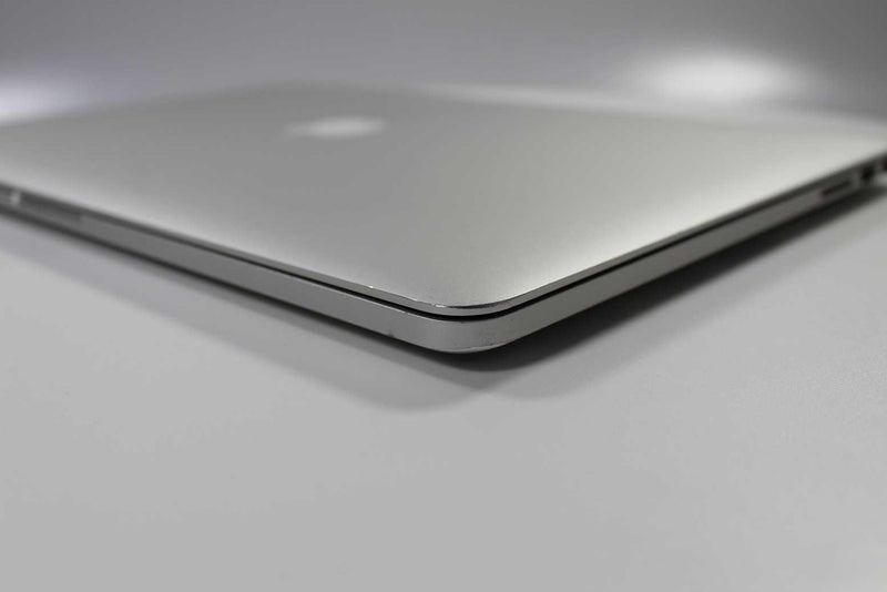 Apple MacBook Pro 15 pulgadas 2014 2.5 GHz Core i7 15" 16 GB RAM Tarjeta gráfica dual (especial por desgaste) 