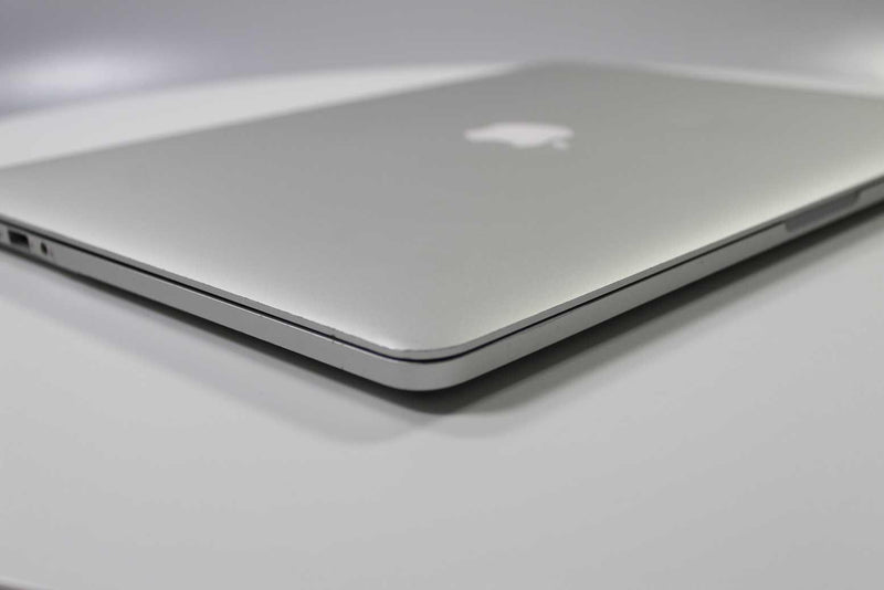 Apple MacBook Pro 15-inch 2014 2.8GHz Core i7 15" 16GB RAM Integrated Graphics (Wear & Tear Special)