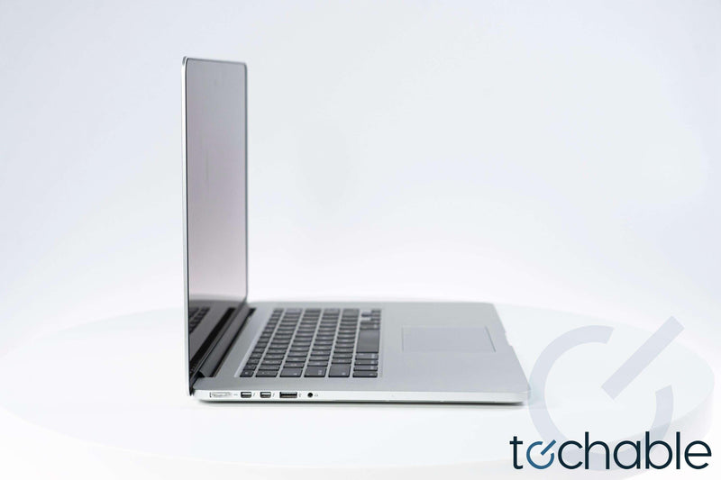 MacBook Pro de Apple de 15,4 pulgadas y 2,6 GHz con procesador Retina i7-3720QM de cuatro núcleos MC976LLA