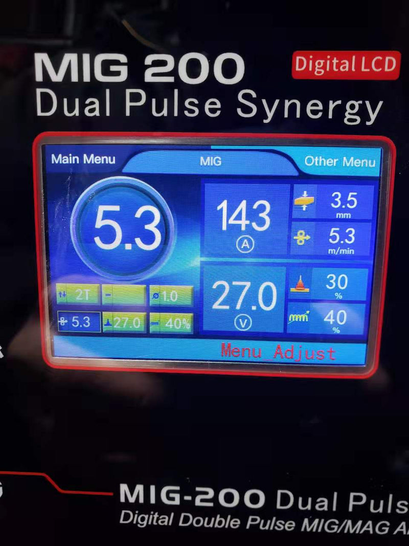 POWEREDGE Aluminio MIG synergy MIG 200 Pantalla LCD Tracción en las 4 ruedas