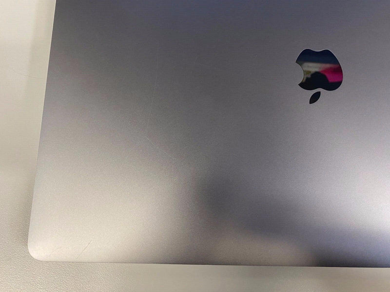 MacBook Pro (2019) 16 pulgadas - 2,4 GHz Core i9 - 5500M - 32 GB RAM - 2 TB SSD - Excelente estado 