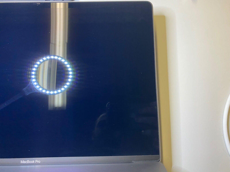 MacBook Pro (2019) 16 pulgadas - 2,4 GHz Core i9 - 5500M - 32 GB RAM - 2 TB SSD - Excelente estado 